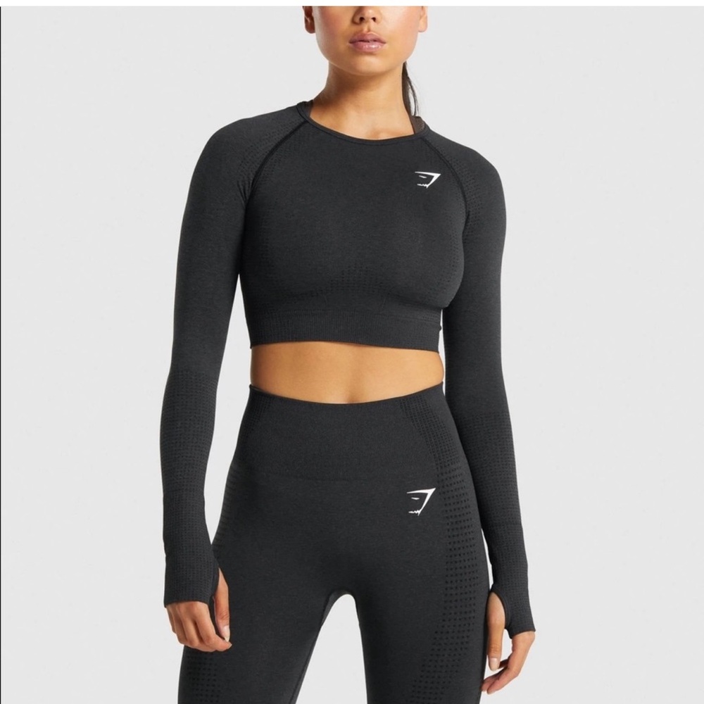 Gymshark Vital Longsleeve Cropped Workout Shirt Charcoal Gray Black Women’s Med